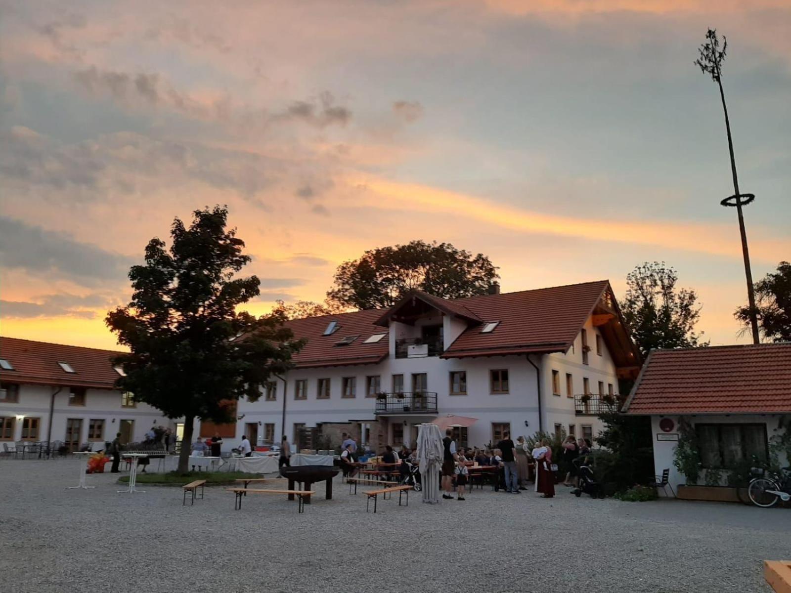 Hotel Stangl-Hof Forstinning Esterno foto