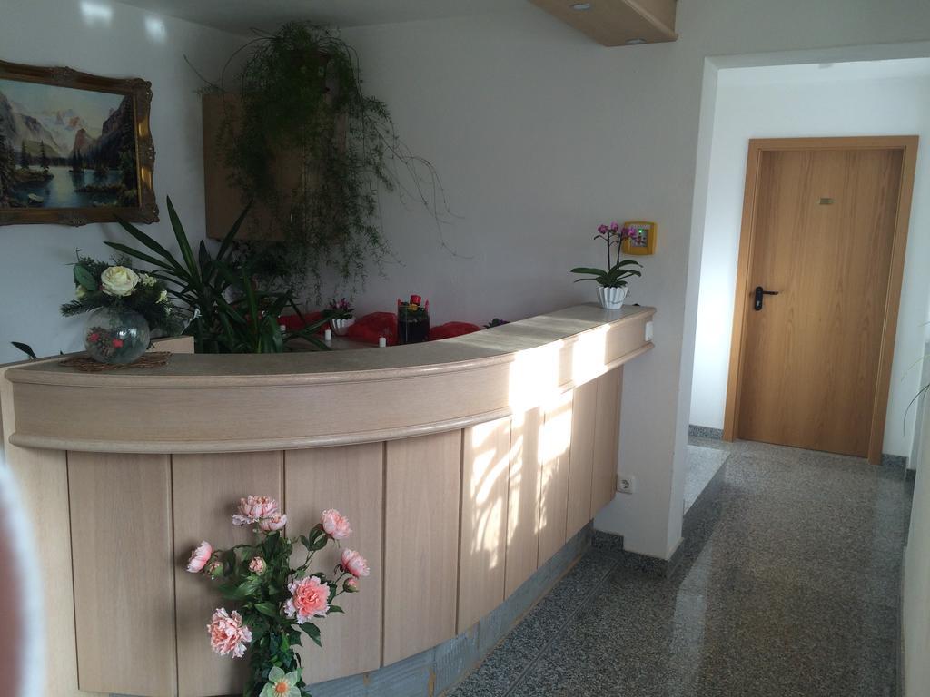 Hotel Stangl-Hof Forstinning Esterno foto