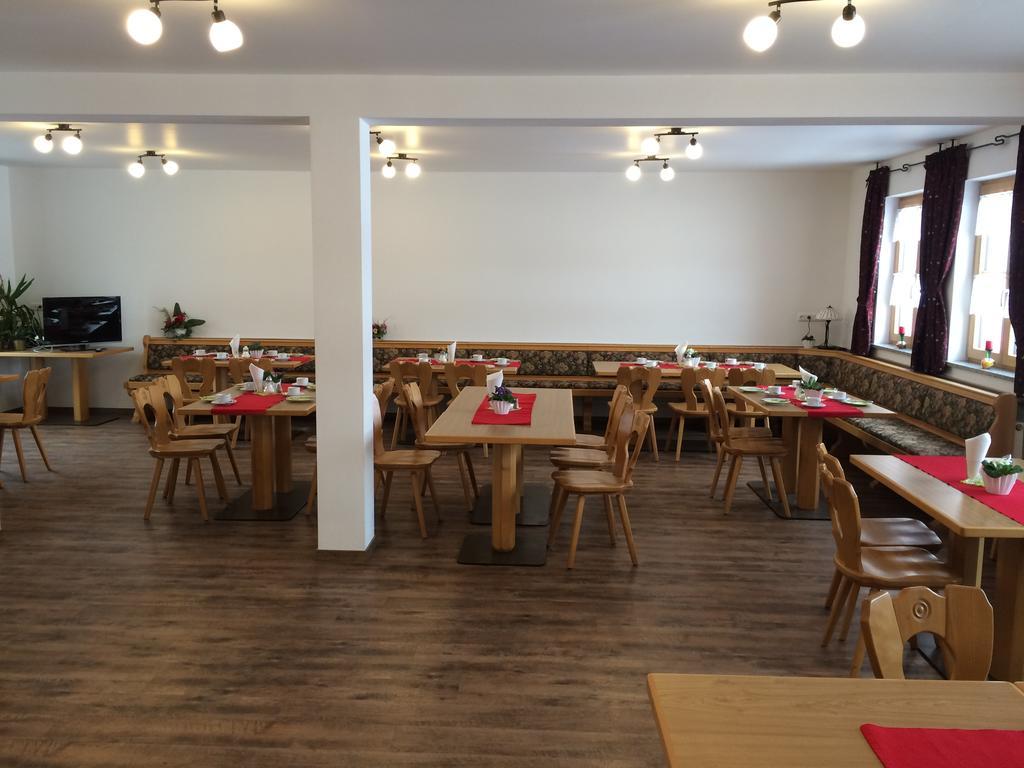 Hotel Stangl-Hof Forstinning Esterno foto